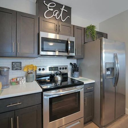 Beautiful 2Br Apt/Ewr Airport/King /Free Parking Newark Dış mekan fotoğraf