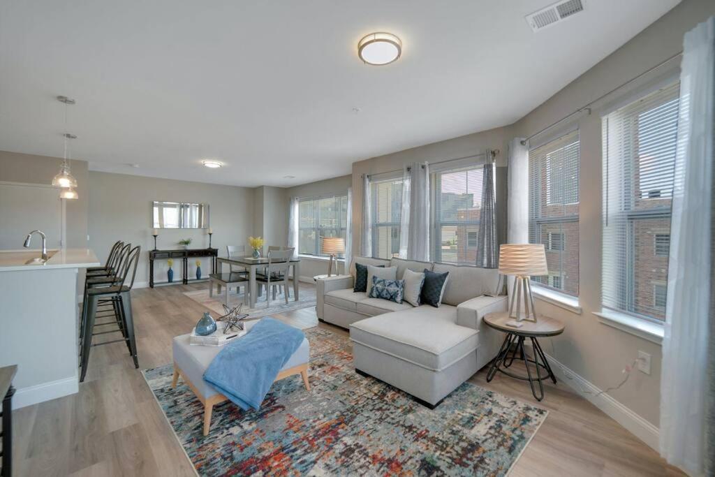 Beautiful 2Br Apt/Ewr Airport/King /Free Parking Newark Dış mekan fotoğraf