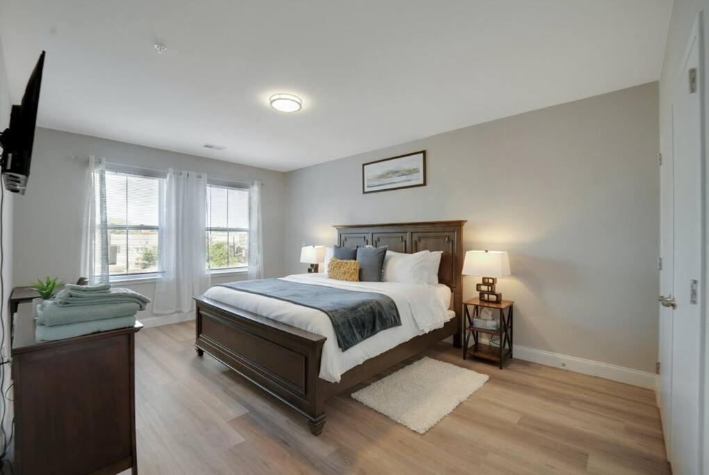 Beautiful 2Br Apt/Ewr Airport/King /Free Parking Newark Dış mekan fotoğraf