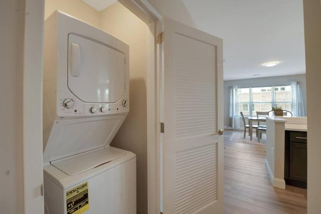 Beautiful 2Br Apt/Ewr Airport/King /Free Parking Newark Dış mekan fotoğraf